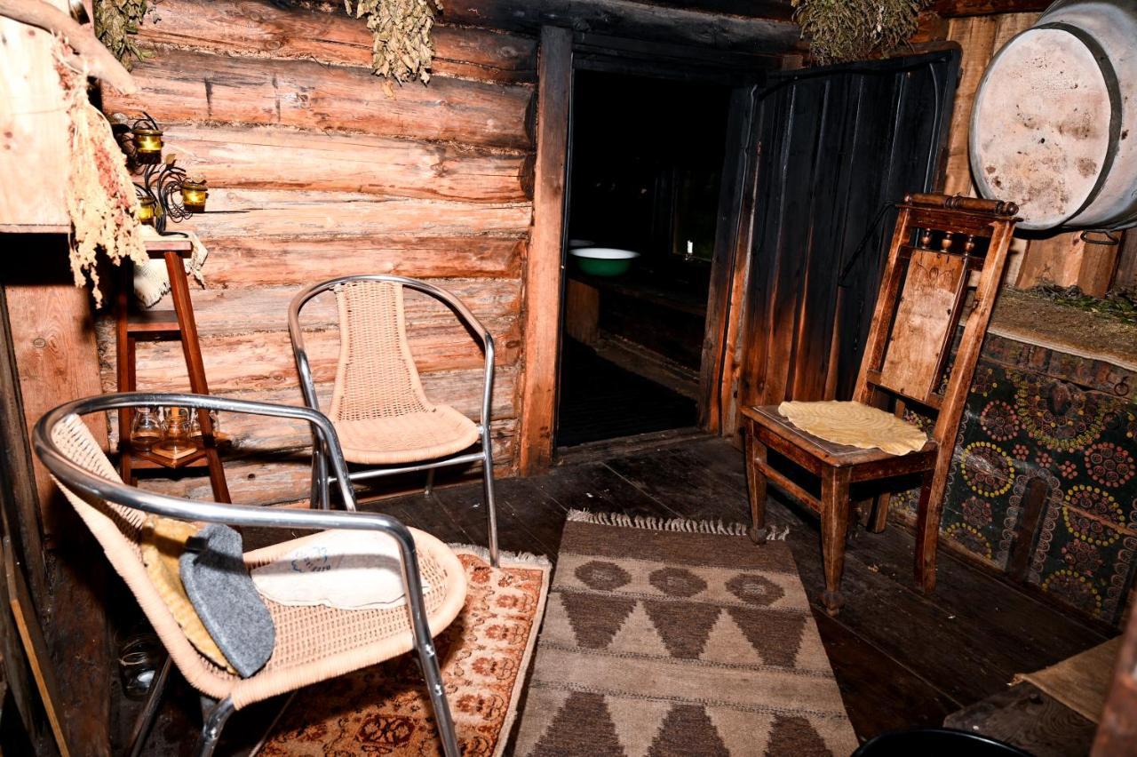 Idilliska Latgaliesu Lauku Maja Ar Melno Pirti Aglona Exterior foto
